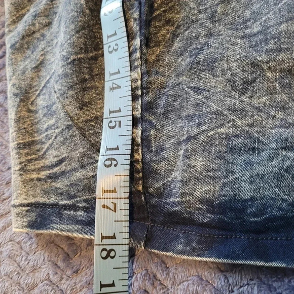 JUDY BLUE blue denim cotton spandex stretch pullover crop top, size 2X - Picture 6 of 9